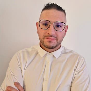 Julien MANNEQUIN - SAINT-QUENTIN (02100) - 02100