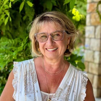 Valérie BEAUMESNIL - BAGNOLS-EN-FORET (83600) - 83600
